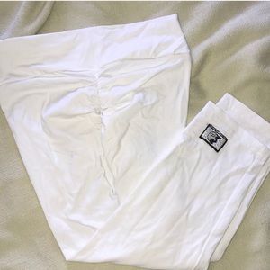 Booty scrunch leggings!